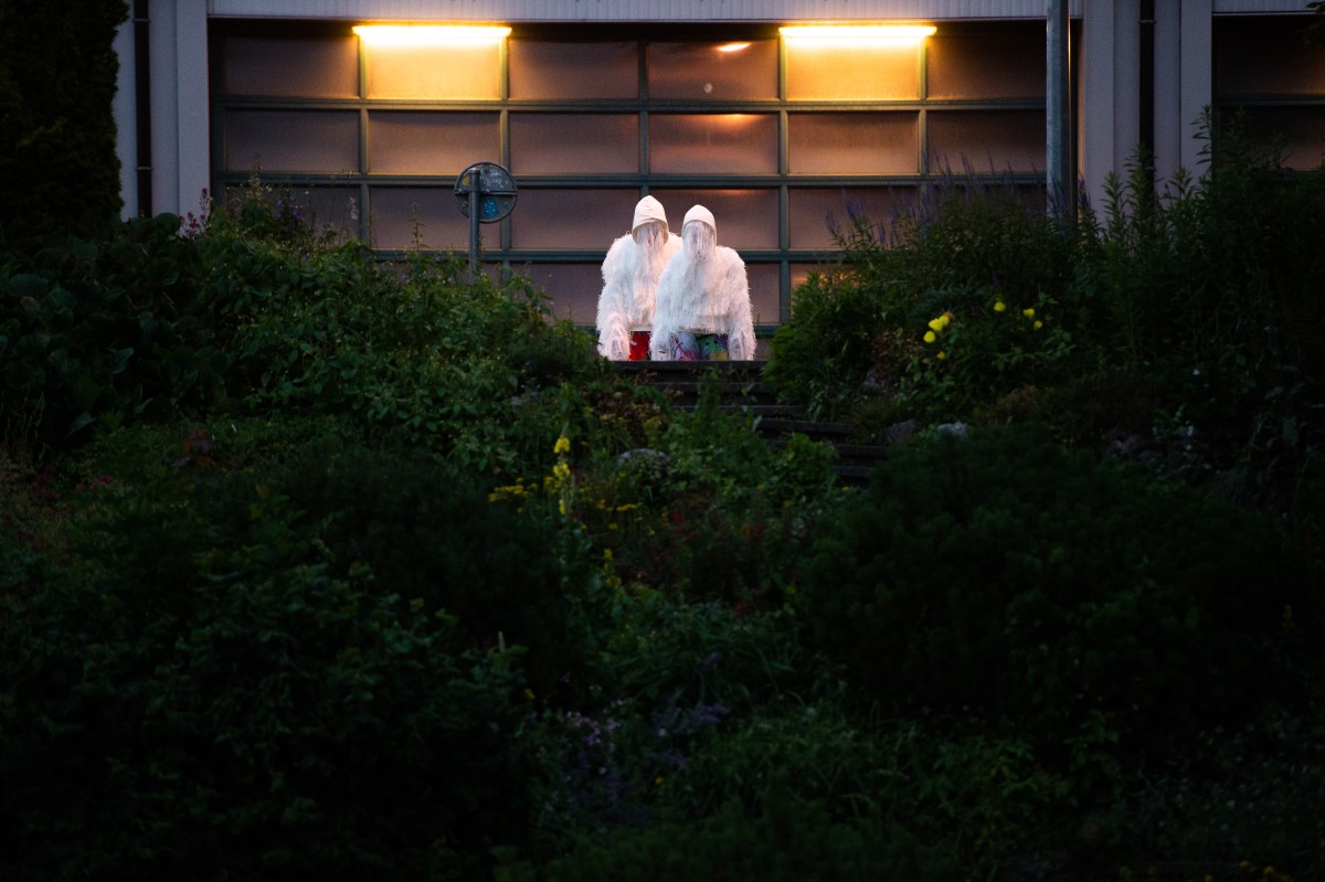 Image from OUVERTURE - pièce pour danseur·euse·x·s et public cheminant